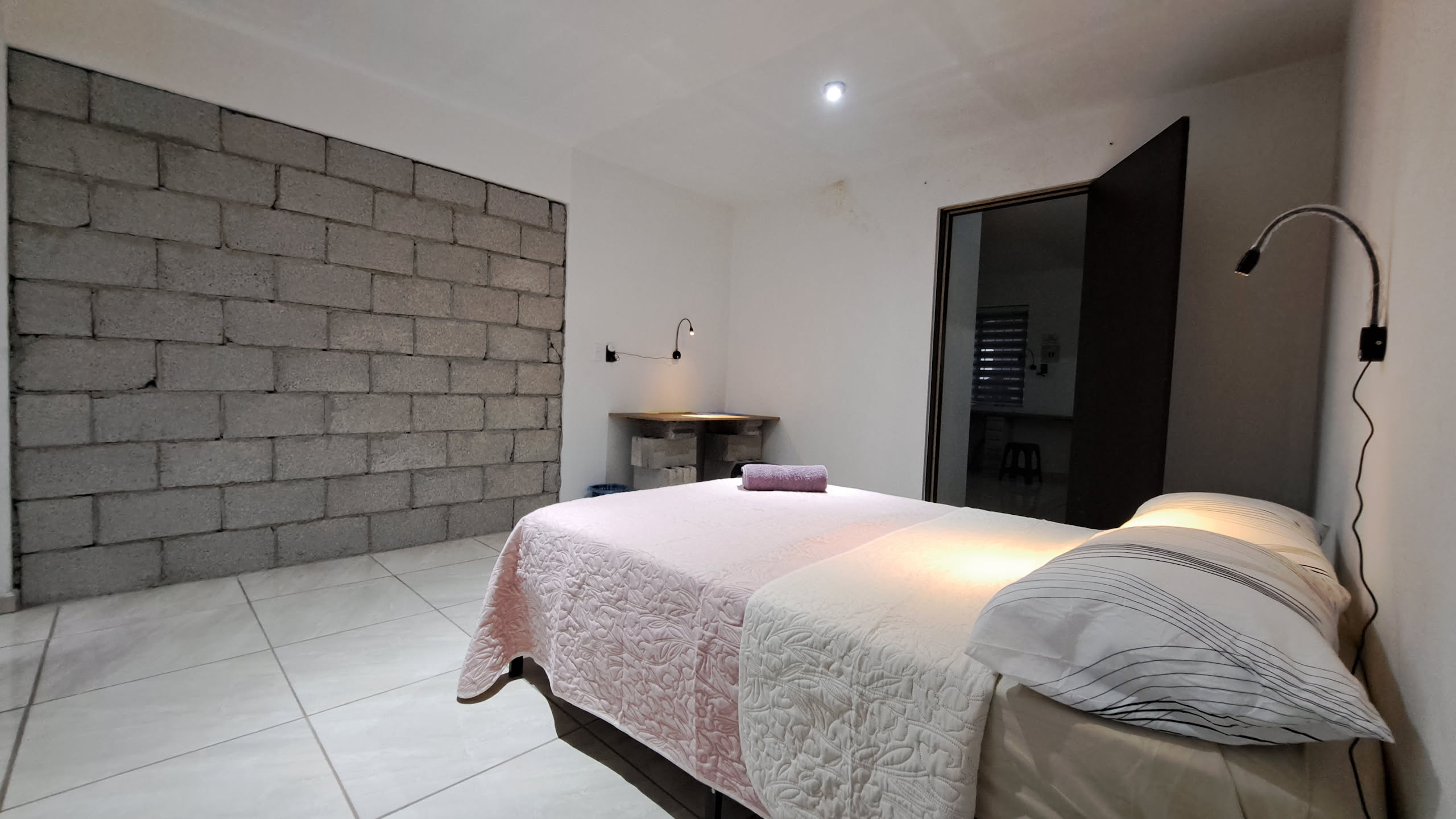 Room 6 at Kittys Guest House